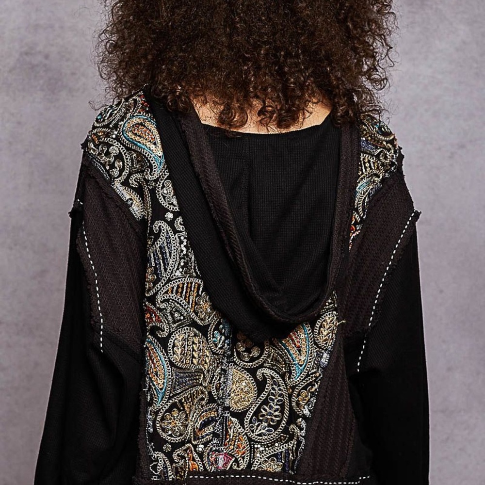 PW88-🔥STUNNING POL Black Hooded Jacket Multicolor Paisley Embroidered
